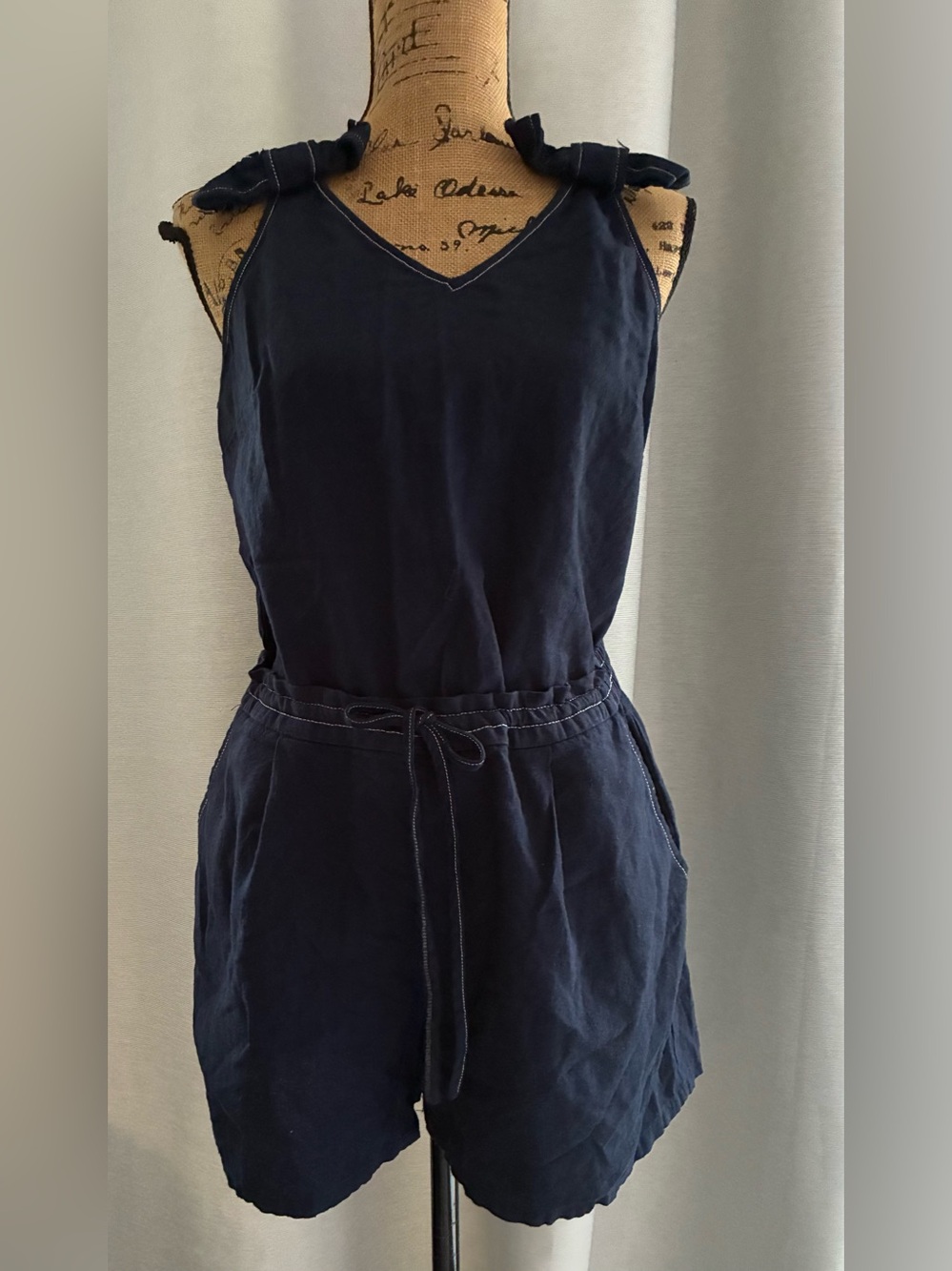 CeCe Navy Linen- two piece set